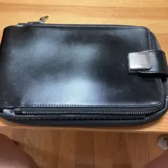 ブラックレザー クラッチバッグ