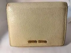 送料無料！miumiu/ミュウミュウ/折財布