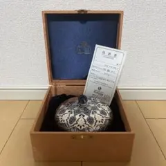 陶器製 蓋付き容器 青と金の花模様