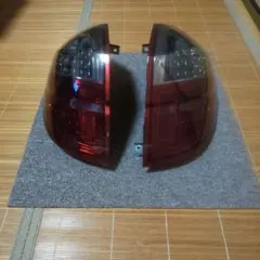 スイフトスポーツZC33S テールランプ SONAR製 スモークレッド - メルカリ
