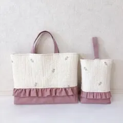 納期7月中　レッスンバッグ 上履き入れ　ヌビ　チューリップ刺繍 納期7月中 レッスンバッグ 上履き入れ ヌビ チューリップ刺繍 - メルカリ