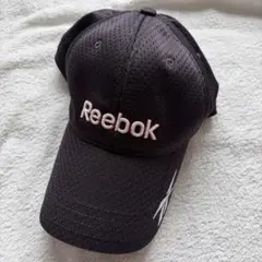 Reebok キャップ ブラック 刺繍ロゴ