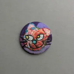 ミニサイズ 猫の顔のブローチ