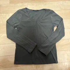 INGNI カーキ　Vネック 長袖ニット