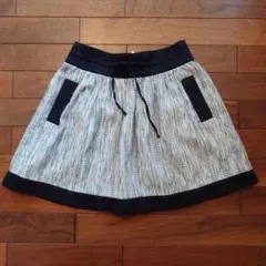 BANANA REPUBLIC　スカート