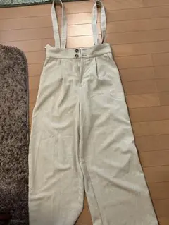 ベージュ ワイドレッグ サロペット