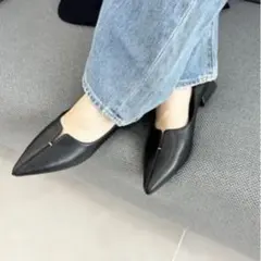 フレアヒール ポインテッドトゥ パンプス（ 2.8cm ヒール ）のサムネイル