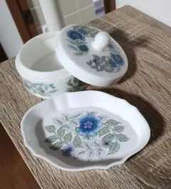 アンティークWEDGWOOD CLEMENTINE 蓋付小物入＆トリケットトレイのサムネイル
