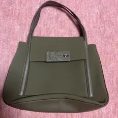 美品　2度使用　フェラガモハンドバッグ