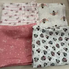 エイデンアンドアネイ　おくるみ　ディズニー