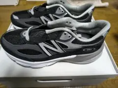 試着のみ！ニューバランス スニーカーW990 BK6 24cm