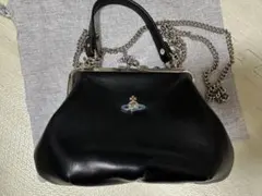 セール中　Vivienne Westwood ブラック がま口ショルダーバッグ