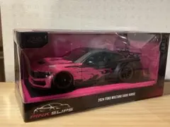 2024 Ford Mustang Dark Horse ミニカーのサムネイル