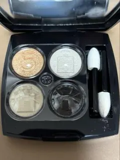 【限定】【ほぼ未使用】美品✴︎CHANEL レキャトルオンブル No5