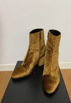 ドリスヴァンノッテンDRIESVANNOTEN アンクルブーツ ベルベット 39のサムネイル
