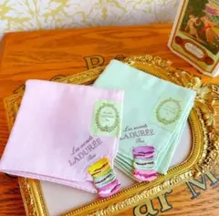 廃盤新品　 LADUREE マカロン刺繍　ガーゼハンカチ 2枚セットのサムネイル