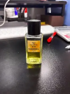 CHANEL Eau Toilette N°19 香水