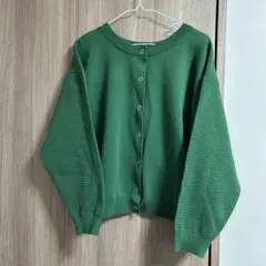 新品未使用 グリーン カーディガン