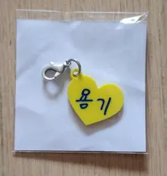 マーク　ラントイ　モメンタム　アクリルチャーム