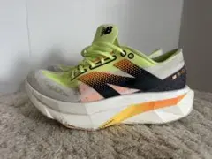 【25.0cm】NEW BALANCE Fuelcell SC El v4のサムネイル
