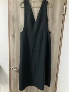 黒のロングジャンバースカート