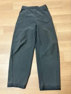 ユニクロ　ジャージーカーブパンツ　ダークグレー　S