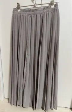 Mサイズ プリーツロングスカート グレー色