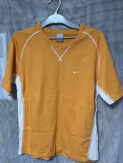 NIKE Tシャツ