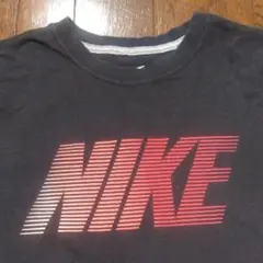 NIKE　AIR JORDAN ナイキ　Tシャツ　L　黒　赤　オレンジ