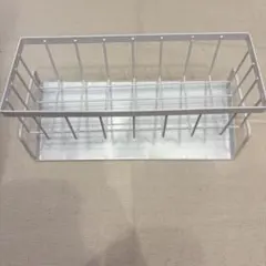 ホワイト金属製収納バスケット