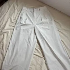 UNIQLO タックワイドパンツ　ツータック