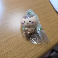 ちいかわ　マスコットつきビスケット　くりまんじゅう