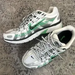 Nike P-6000 スニーカーホワイトシルバーグリーン25.5センチ