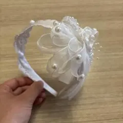 ホワイトリボンパールカチューシャ