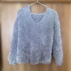 グレー Vネック 長袖ニット　モコモコ