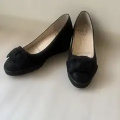【美品】unReefアンリーフリボンカッターパンプス コンフォートウェッジソールのサムネイル