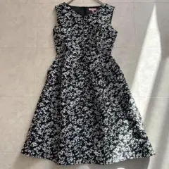 未使用級✨TOCCA ポンポンマム刺繍ドレス 洗える 2(M)