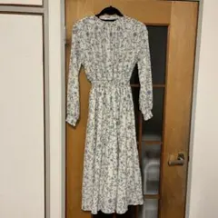 フローラルプリントマキシワンピース