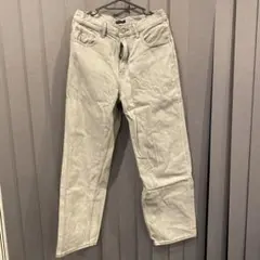 UNIQLOライトグレー ストレートワイドデニムパンツ29インチ