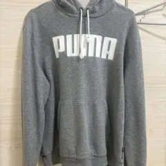 PUMA グレー フード付きパーカー