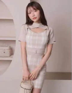 リップサービス　公式売り切れ　チェック柄半袖　ニットワンピース　ベージュ　F