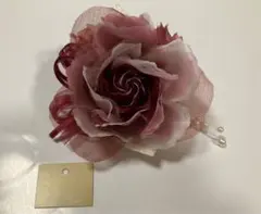 コサージュ・髪飾り　バラの花　紫色