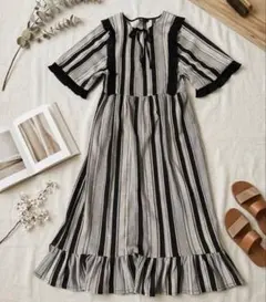 美品 ZARA ザラ ストライプティアードマキシワンピース ロング シボ感 S