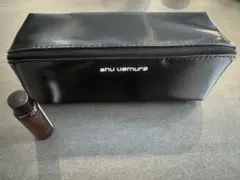 shu uemura ポーチ ブラック　ミニクレンジング付のサムネイル