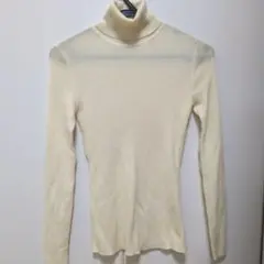【断捨離につき破格！】UNIQLO アイボリー タートルネック M