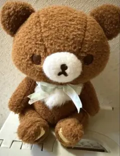 チャイロイコグマ リボン ぬいぐるみ