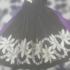 ワンダフルワールド 白×黒 ドット 花柄 裾スカラップ ピコフリル