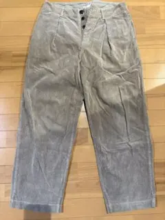 ネストローブ　コーデュロイタックパンツのサムネイル
