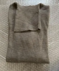 UNIQLO メリノリブタートルネックセーター L