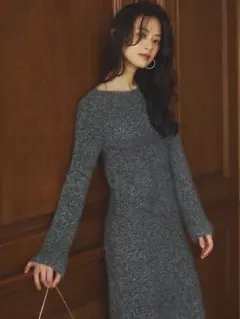 バックオープンレイヤーニットワンピース